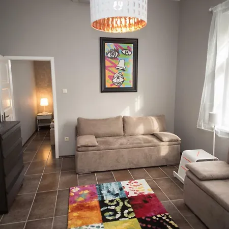 Apartment Deakvilla37 Apartman Eger
