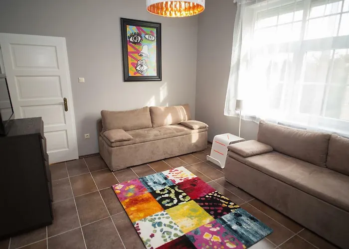 Апартаменты Deakvilla37 Apartman