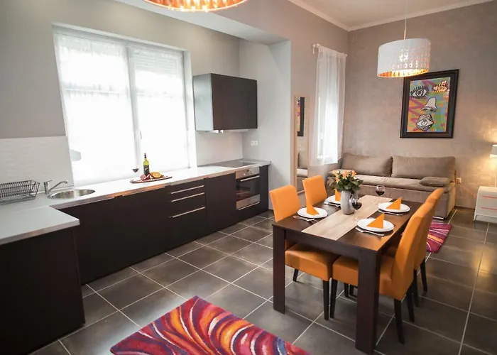 Апартаменты Deakvilla37 Apartman *