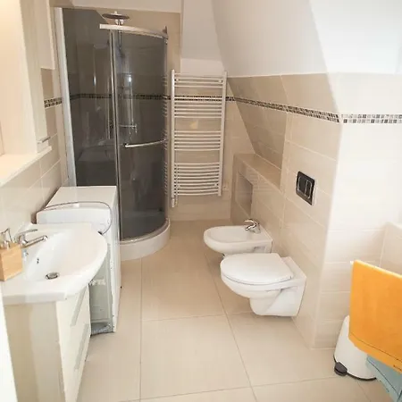 Deakvilla37 Apartman