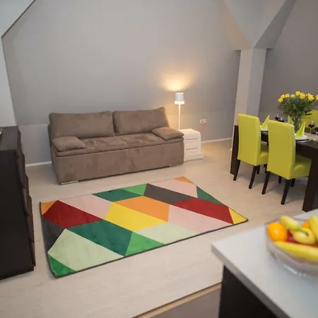 Deakvilla37 Apartman アパート エゲル