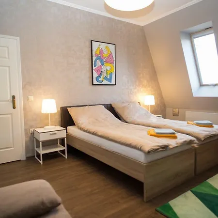 Apartman Deák 37 *
